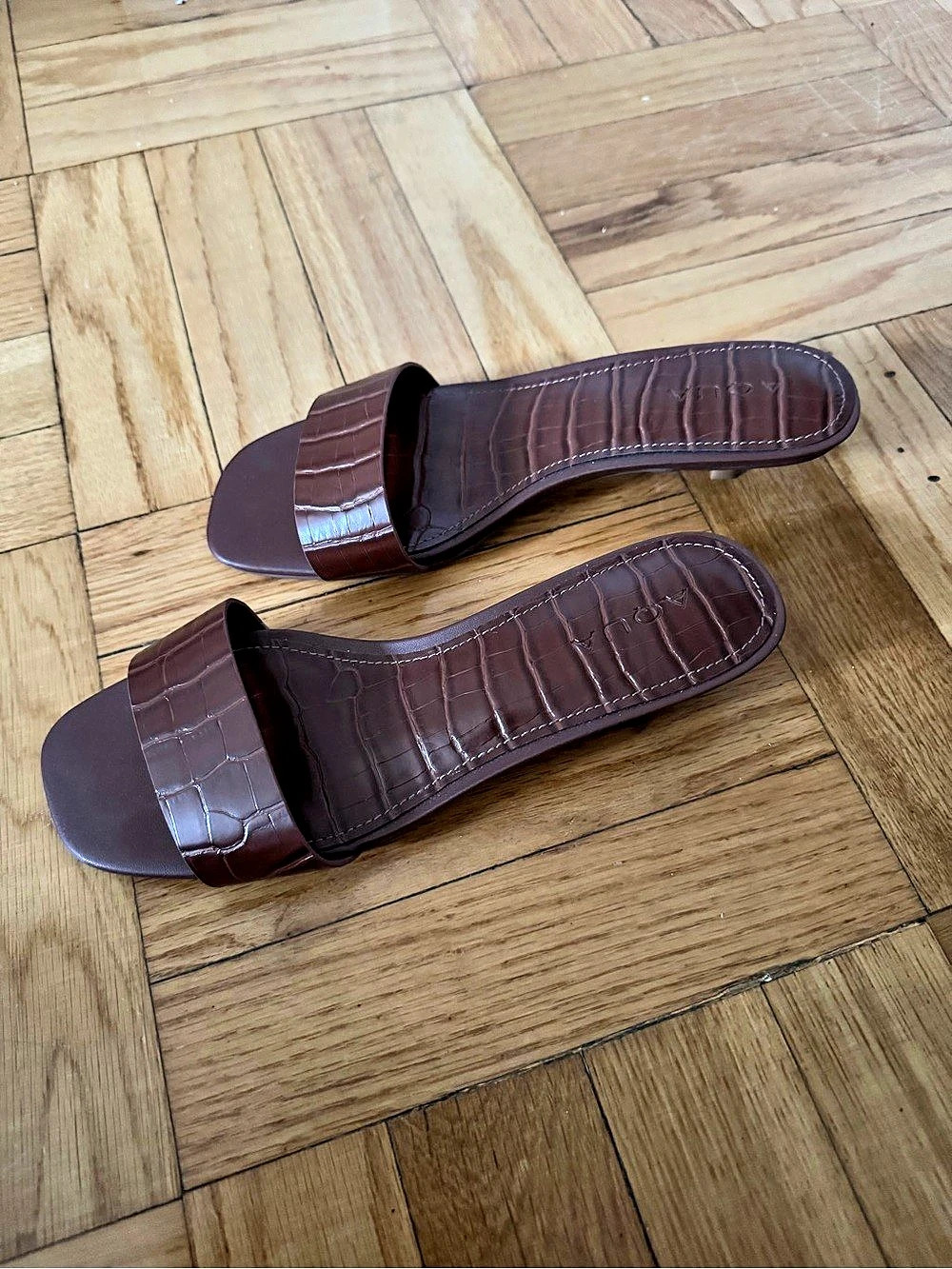 AQUA Brown Croc-Textured Heeled Sandals